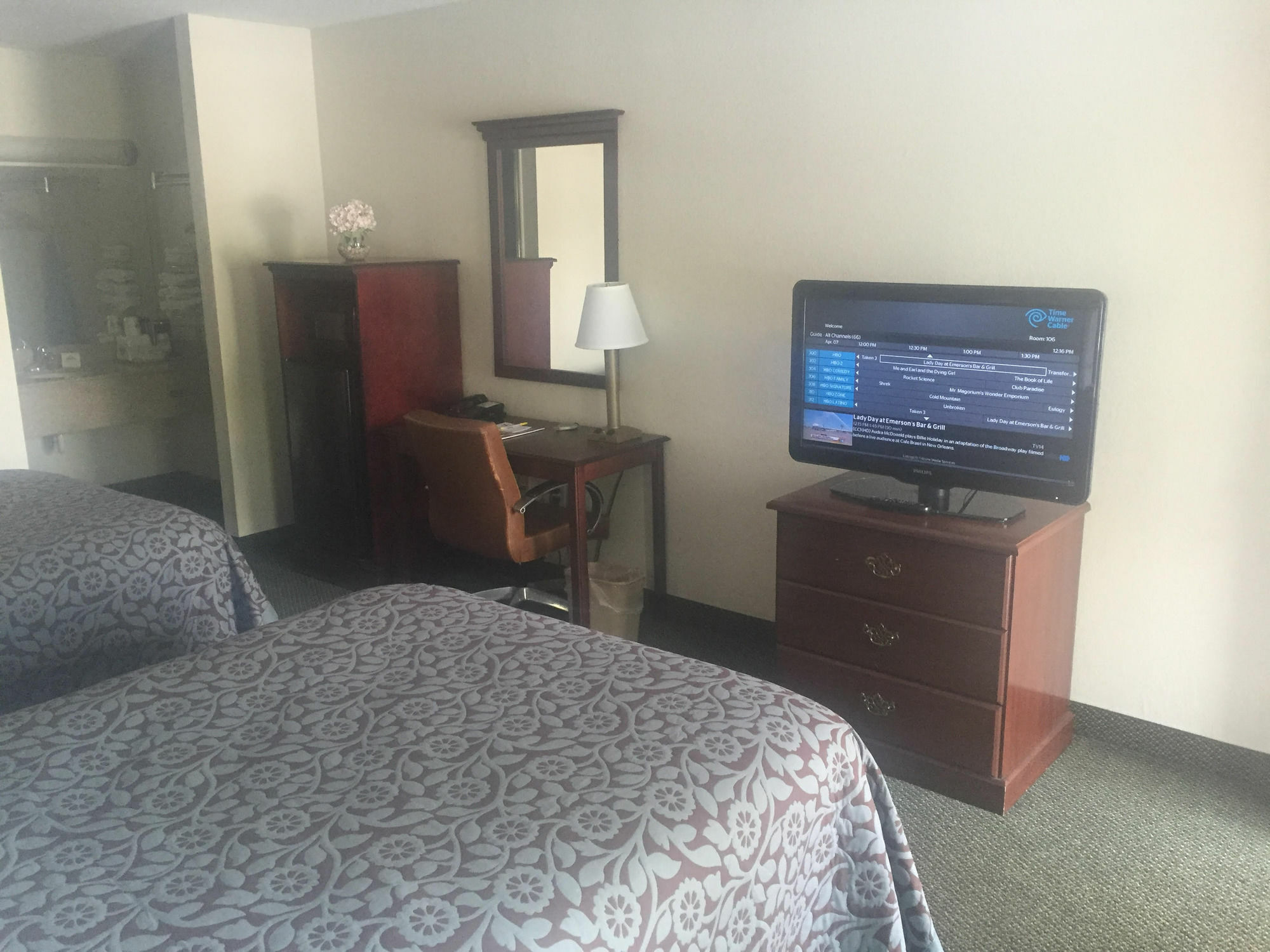 Days Inn By Wyndham Raleigh Glenwood-Crabtree Extérieur photo